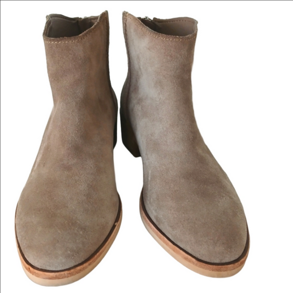 DOLCE VITA Tucker Soft Suede Leather Fawn taupe  Ankle Boots Sz 7.5 - Picture 3 of 13